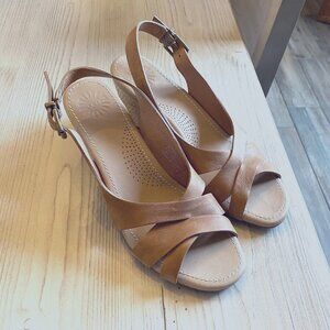 Ugg wedge heels size 7.5 US